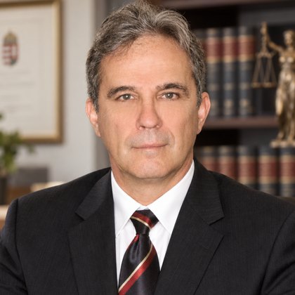 Dr. Dékány Csaba ügyvéd